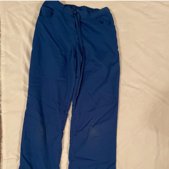 8 Scrub Pants and 2 Matching Scrub Tops - Cherokee and Grey's Anatomy - Picture 9 of 11